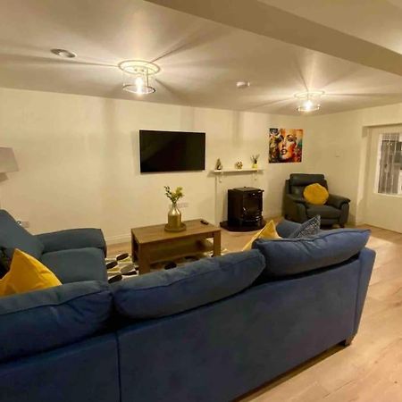 Modern Family Home Castleisland Esterno foto
