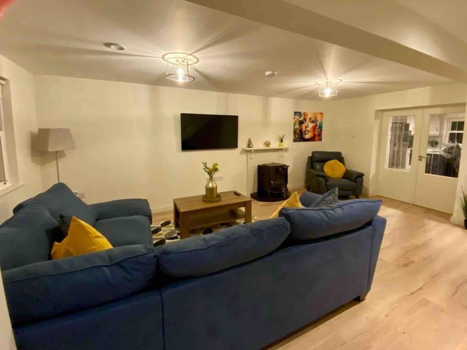 Modern Family Home Castleisland Esterno foto