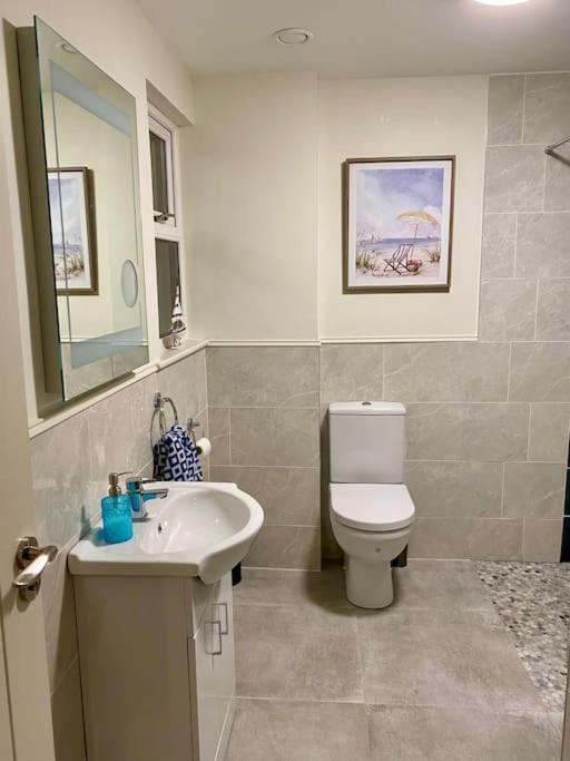 Modern Family Home Castleisland Esterno foto