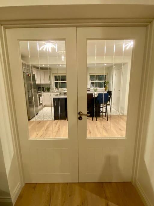 Modern Family Home Castleisland Esterno foto